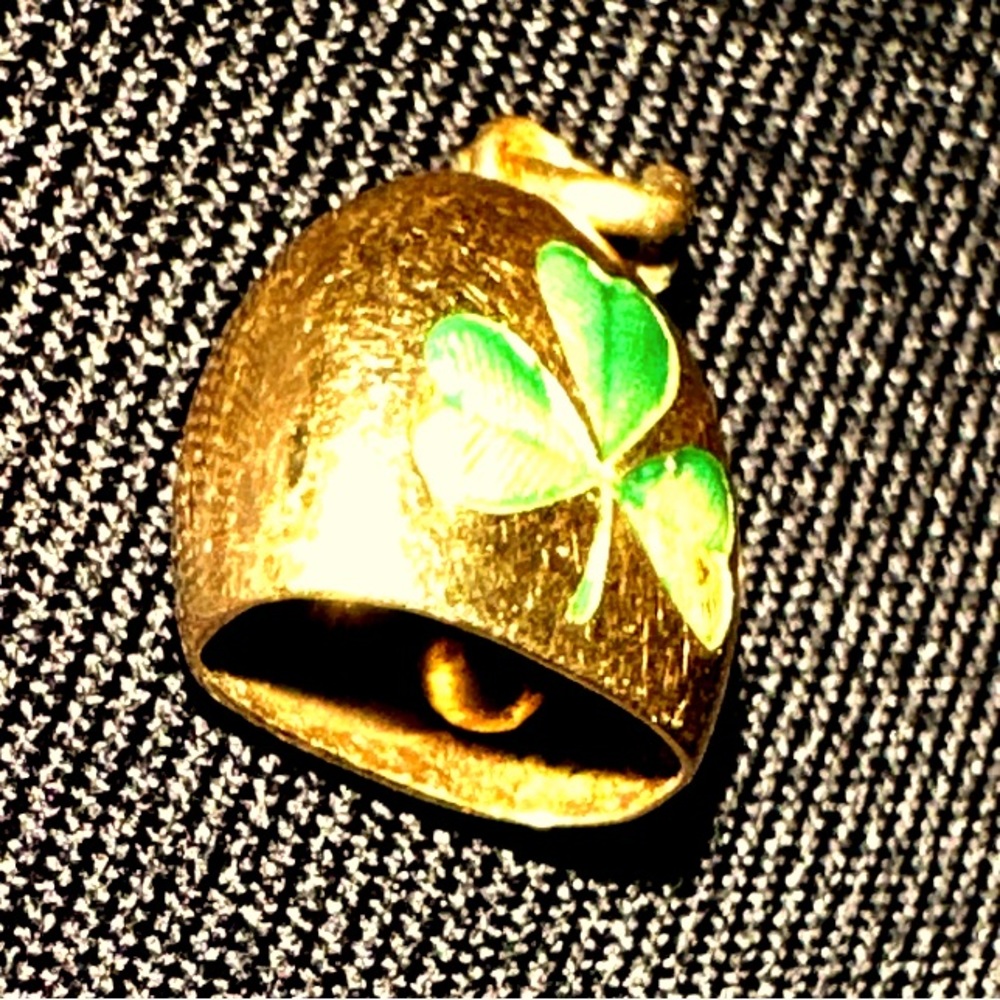 Art Nouveau Green Enamel 14 Karat
Gold Irish Clover Bell Charm